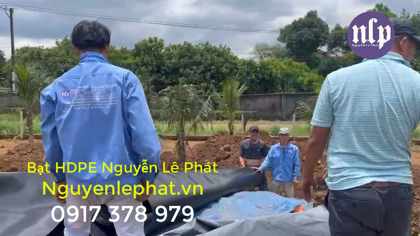 Thay bạt mái hiên di động