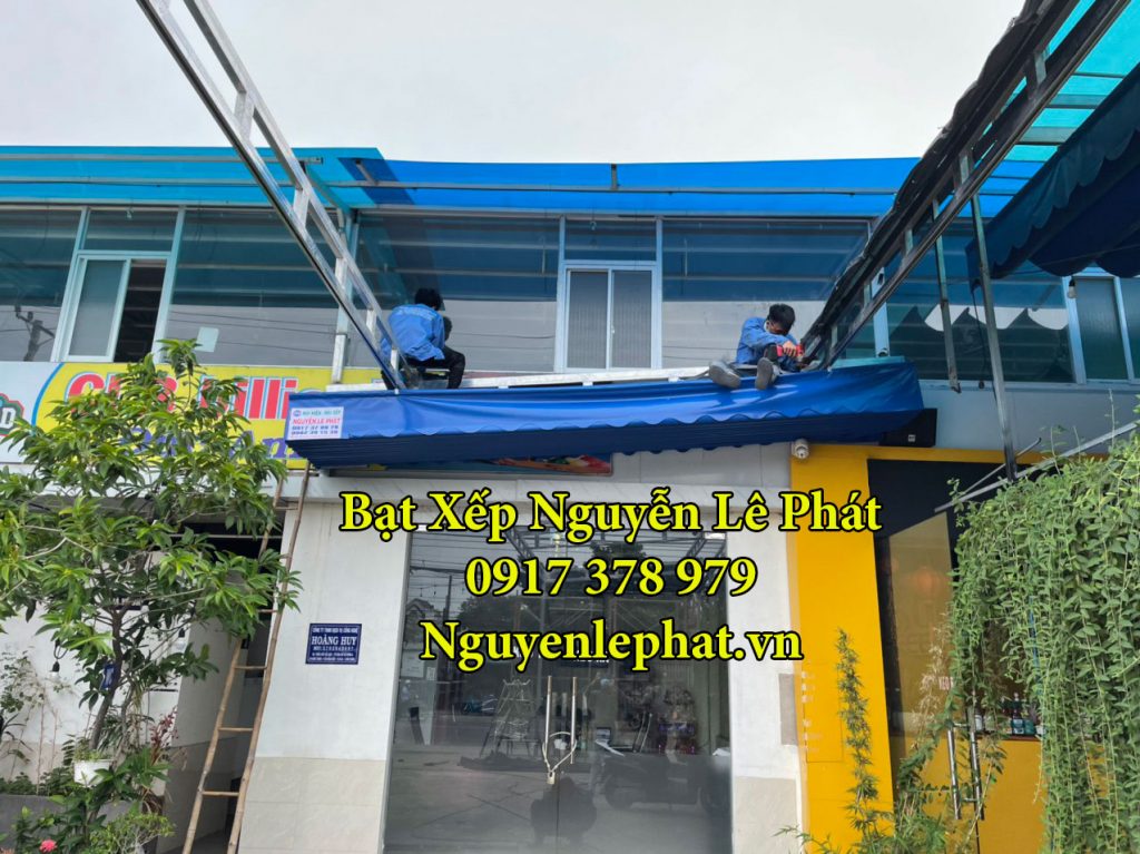 Thay bạt mái hiên di động